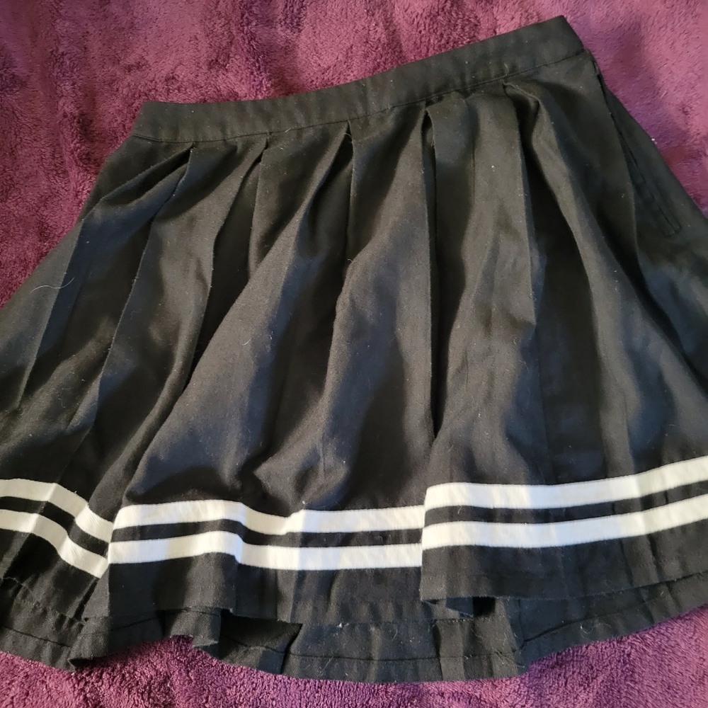Hot topic Black and White skirt